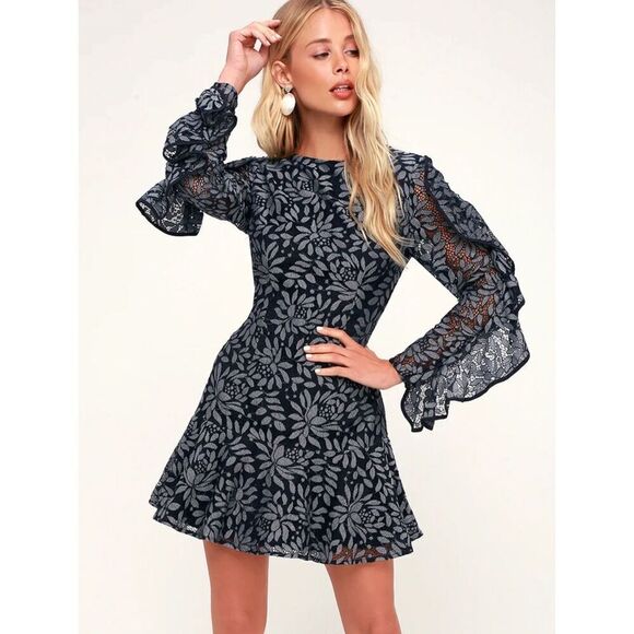 Keepsake The Label Dresses Engage Navy Blue Lace Long Sleeve Dress Large - Picture 1 of 10